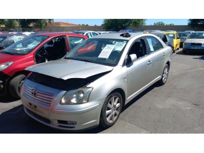 Radiador motor TOYOTA AVENSIS 2005