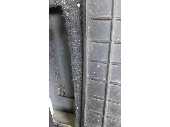 PRETENSOR CINTURÓN DELANTERO DERECHO OPEL ZAFIRA 2006