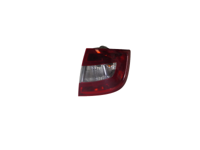 PILOTO TRASERO DERECHO SKODA RAPID 2016