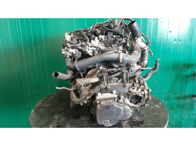 MOTOR CON ACCESORIOS SIN CAJA DE CAMBIOS SKODA RAPID