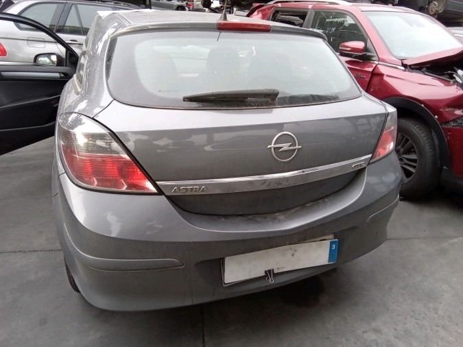 FARO ANTINIEBLA IZQUIERDO OPEL ASTRA GTC 2005