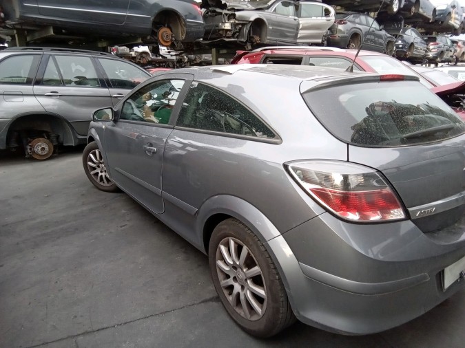 FARO ANTINIEBLA DERECHO OPEL ASTRA GTC 2005