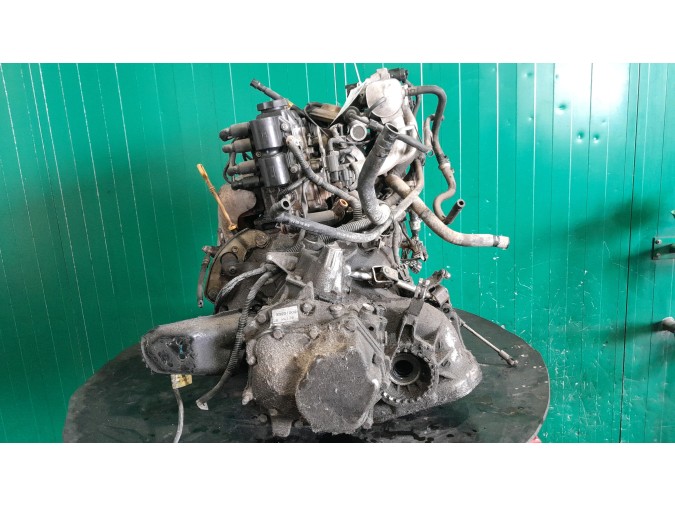 MOTOR CON ACCESORIOS Y CAJA DE CAMBIOS DAEWOO LANOS 2000