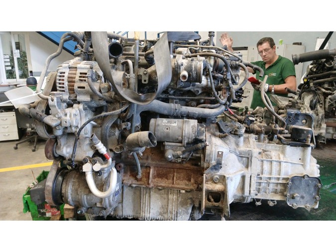 MOTOR CON ACCESORIOS Y CAJA DE CAMBIOS KIA SPORTAGE