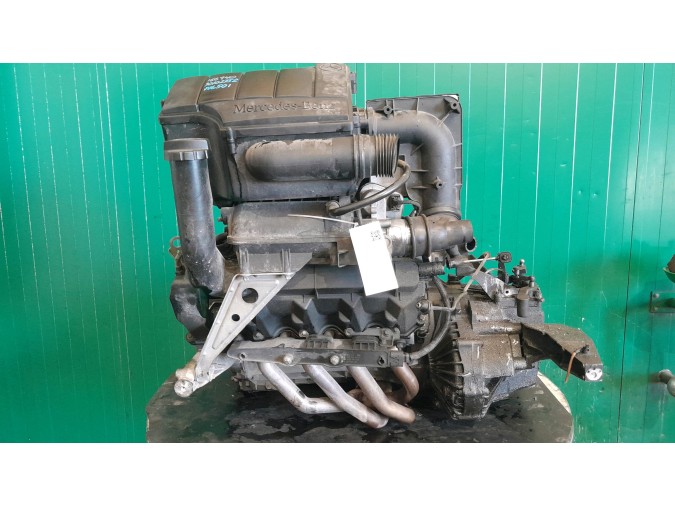 MOTOR CON ACCESORIOS Y CAJA DE CAMBIOS MERCEDES A 140