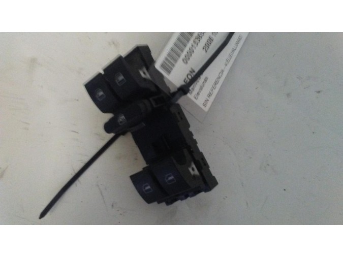 MANIVELA DE ELEVALUNAS SO SEAT LEON 2008
