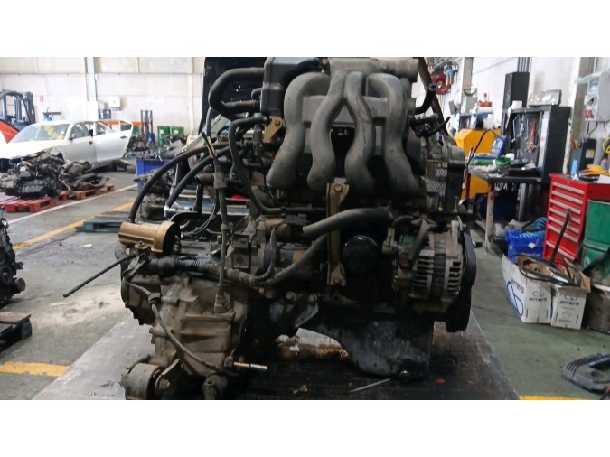 MOTOR CON ACCESORIOS Y CAJA DE CAMBIOS MAZDA DEMIO