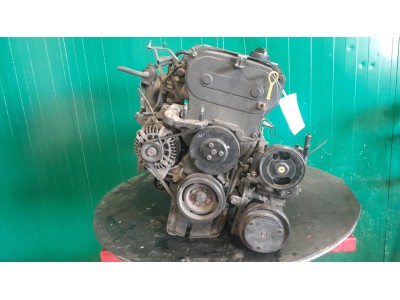 MOTOR CON ACCESORIOS Y CAJA DE CAMBIOS  2002