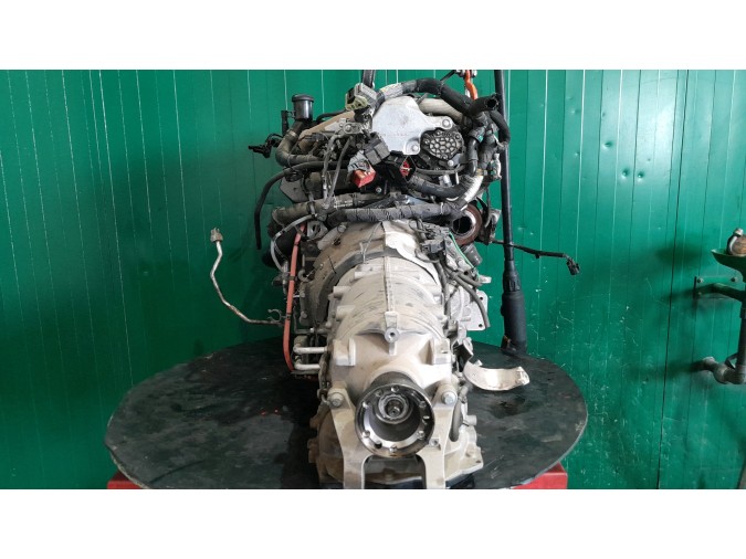MOTOR CON ACCESORIOS Y CAJA DE CAMBIOS JAGUAR XF