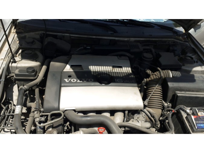 BRAZO SUSPENSION DELANTERO IZQUIERDO VOLVO 66 1996