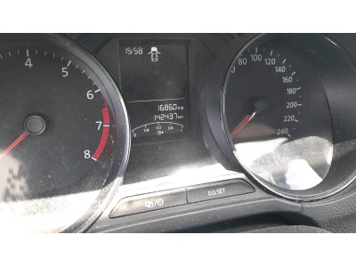 Cinturón de seguridad trasero central VOLKSWAGEN POLO 2015