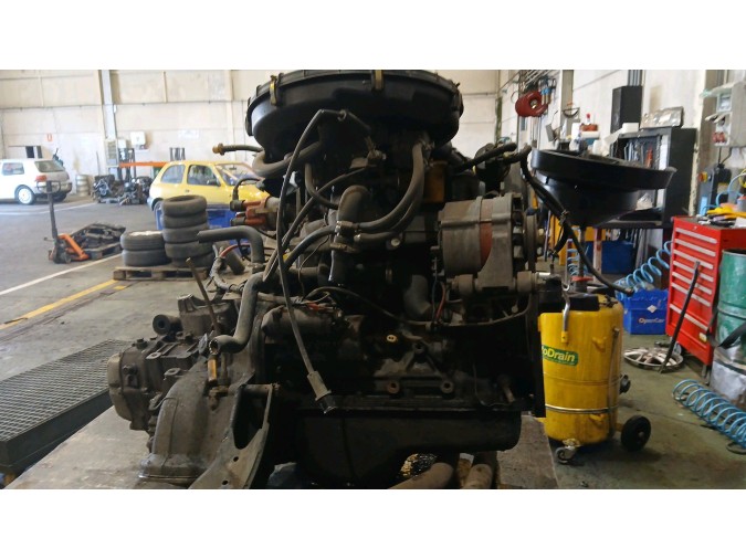MOTOR CON ACCESORIOS Y CAJA DE CAMBIOS OPEL KADETT 1987