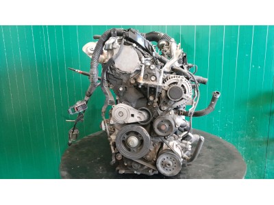 MOTOR CON ACCESORIOS Y CAJA DE CAMBIOS TOYOTA YARIS