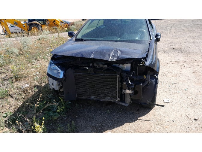 Radiador motor RENAULT MÉGANE 2005