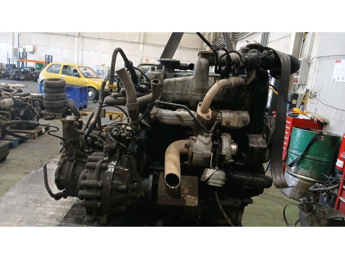 MOTOR CON ACCESORIOS Y CAJA DE CAMBIOS VOLKSWAGEN GOLF 2000