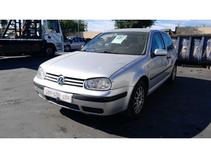 Intercooler VOLKSWAGEN GOLF 2000