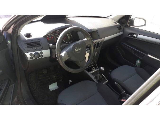 ALETA TRASERA IZQUIERDA OPEL ASTRA 2006