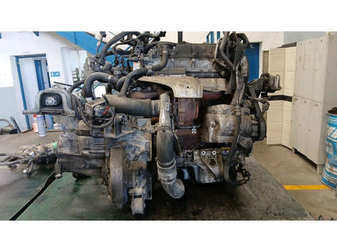 MOTOR CON ACCESORIOS Y CAJA DE CAMBIOS PEUGEOT BOXER 2015