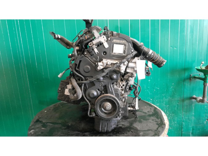 MOTOR CON ACCESORIOS SIN CAJA DE CAMBIOS PEUGEOT 208 2017