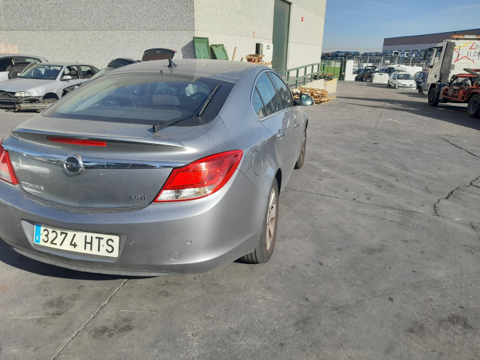 Coche despiece completo OPEL INSIGNIA 00145973