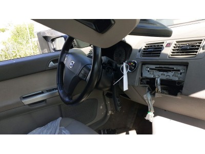 ALETA TRASERA IZQUIERDA VOLVO V50 2004