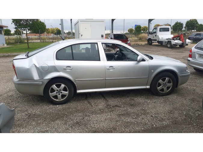 TABLERO DE A BORDO SKODA OCTAVIA 2006