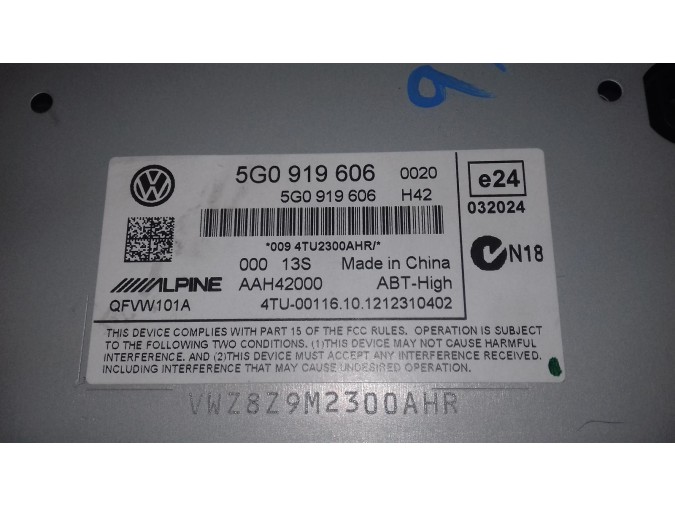 sistema navegacion gps VOLKSWAGEN GOLF 2013