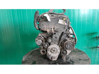 MOTOR CON ACCESORIOS Y CAJA DE CAMBIOS FIAT STILO 2004