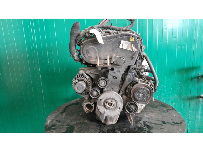 MOTOR CON ACCESORIOS Y CAJA DE CAMBIOS FIAT STILO 2004