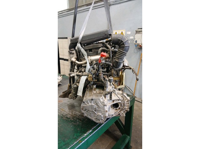 Motor completo KIA CARNIVAL 2005