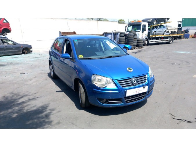 PILOTO MATRÍCULA IZQUIERDO VOLKSWAGEN POLO 2005