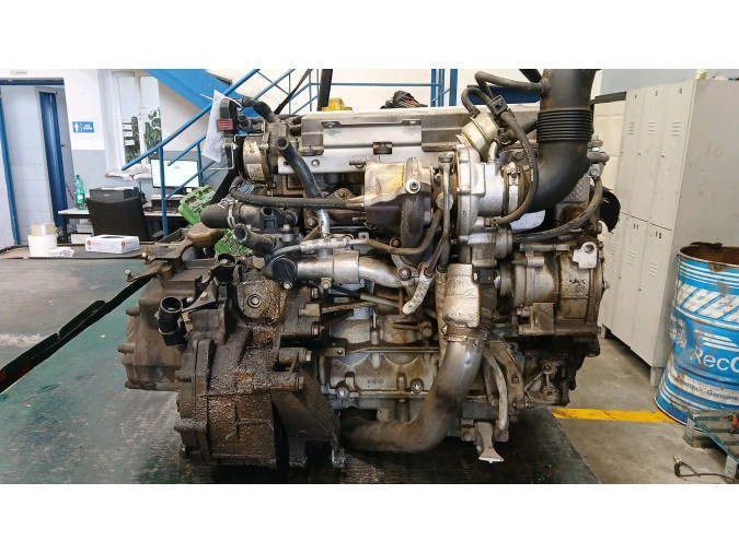 MOTOR CON ACCESORIOS Y CAJA DE CAMBIOS SAAB 9-3 2004