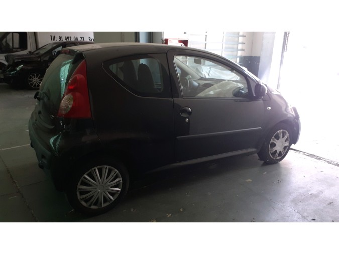 PARAGOLPES TRASERO PEUGEOT 107 2006