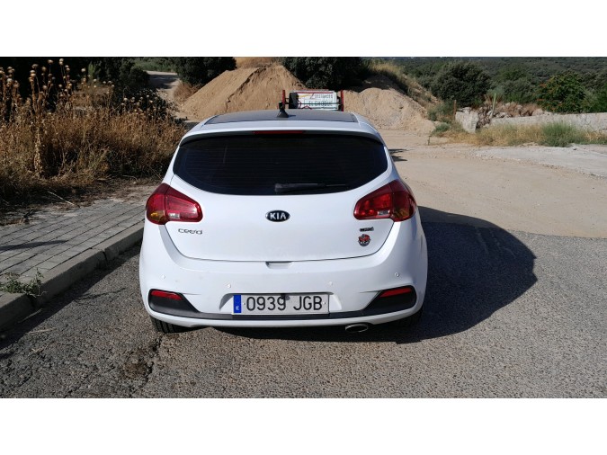 BRAZO SUSPENSION SUPERIOR TRASERO IZQUIERDO KIA CEED 2015