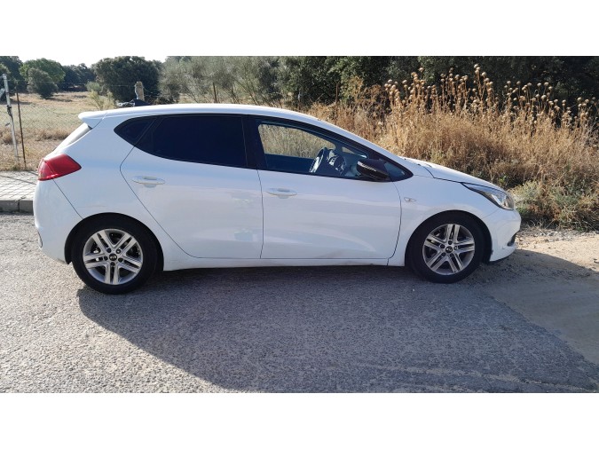 CERRADURA PUERTA TRASERA IZQUIERDA KIA CEED 2015