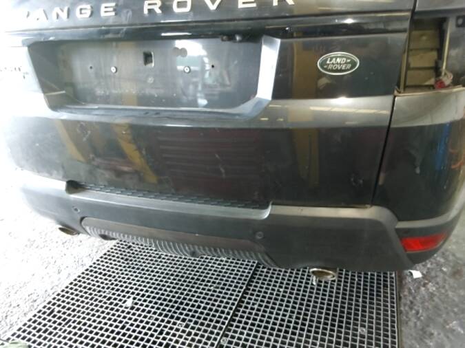 PARAGOLPES TRASERO LAND ROVER RANGE ROVER SPORT 2016