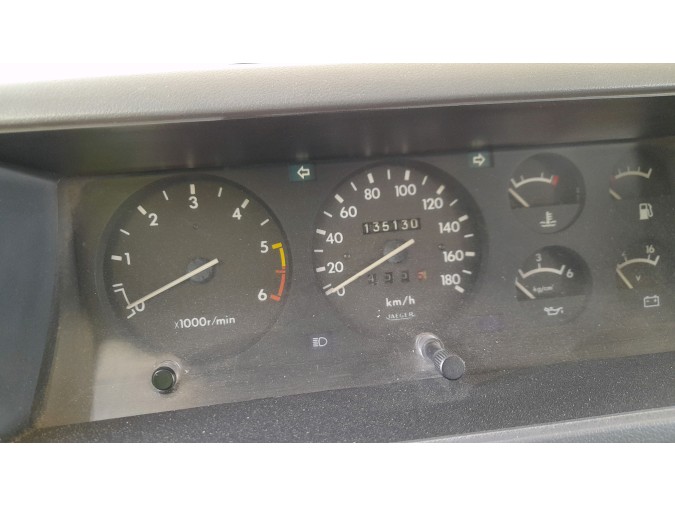 FARO DELANTERO DERECHO NISSAN PATROL 1991