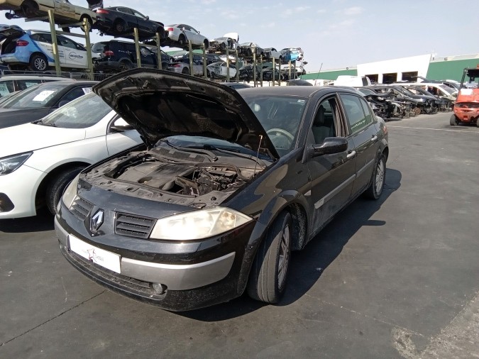 PRETENSOR CINTURÓN DELANTERO DERECHO RENAULT MÉGANE 2005
