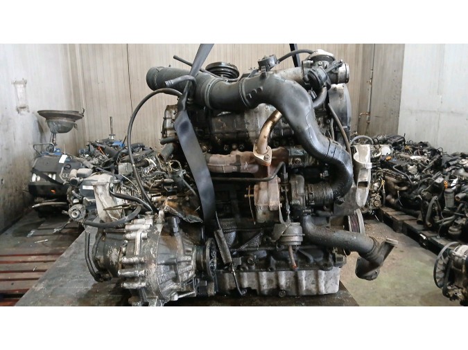 Motor VOLKSWAGEN GOLF 2001