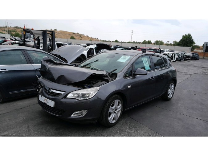 CERRADURA PORTÓN TRASERO OPEL ASTRA 2011