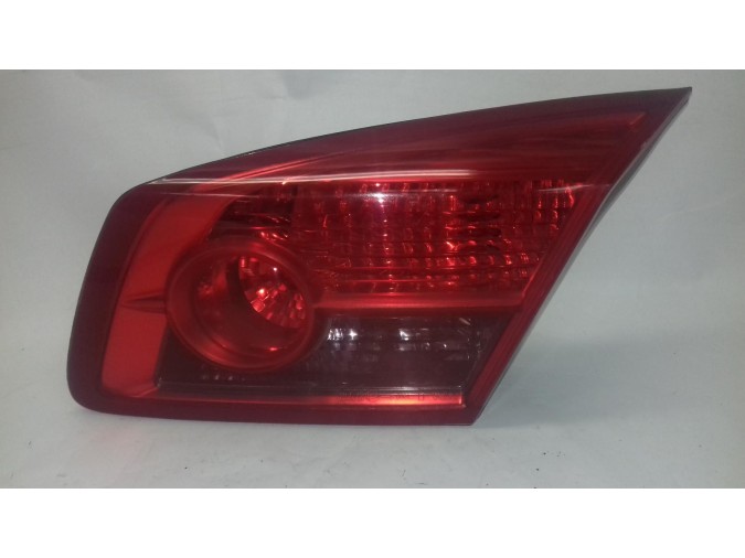 PILOTO TRASERO DERECHO RENAULT VEL SATIS 2002