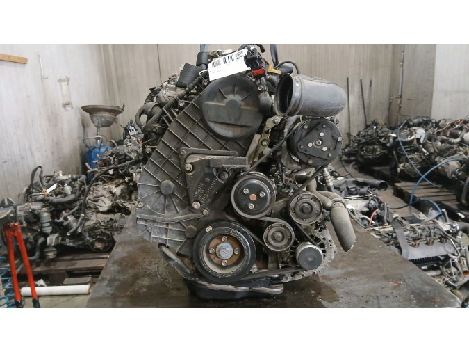 MOTOR CON ACCESORIOS SIN CAJA DE CAMBIOS OPEL ASTRA 2008