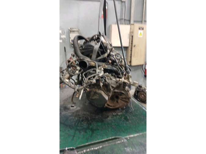 MOTOR CON ACCESORIOS Y CAJA DE CAMBIOS PEUGEOT BOXER 2003