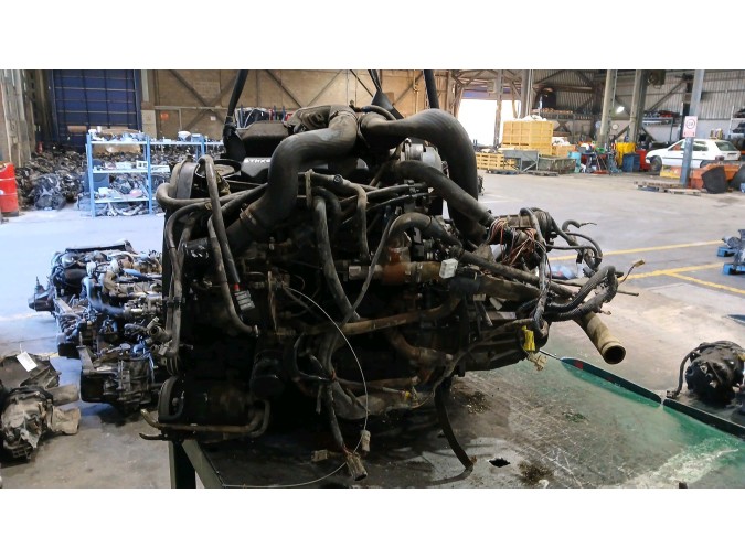 MOTOR CON ACCESORIOS Y CAJA DE CAMBIOS PEUGEOT BOXER 2003