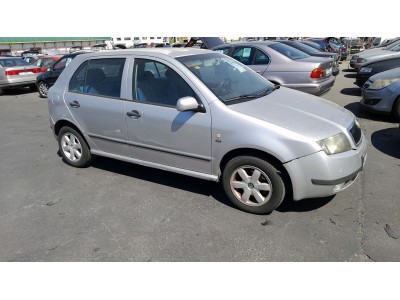 ALETA DELANTERA IZQUIERDA SKODA FABIA 2002