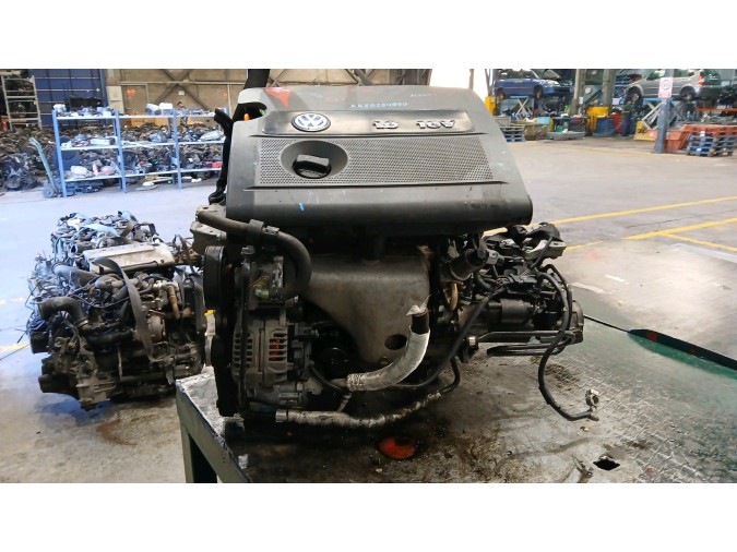 Motor aligerado VOLKSWAGEN GOLF 2002