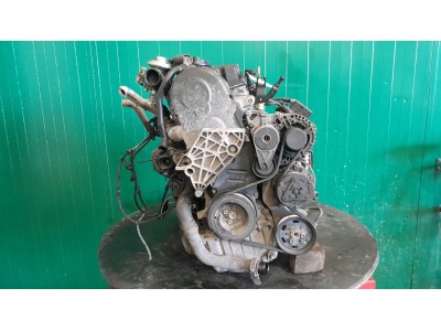MOTOR CON ACCESORIOS Y CAJA DE CAMBIOS VOLKSWAGEN POLO 2000