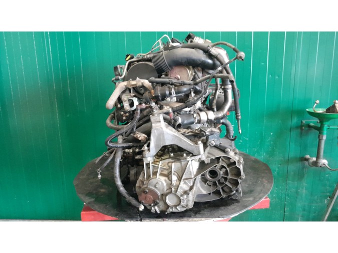 MOTOR CON ACCESORIOS Y CAJA DE CAMBIOS JAGUAR X-TYPE