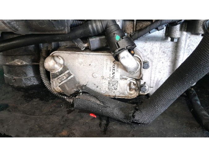 MOTOR CON ACCESORIOS SIN CAJA DE CAMBIOS VOLVO V60 2016