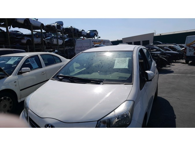EMBELL.PALANCA CAMB. TOYOTA YARIS 2014